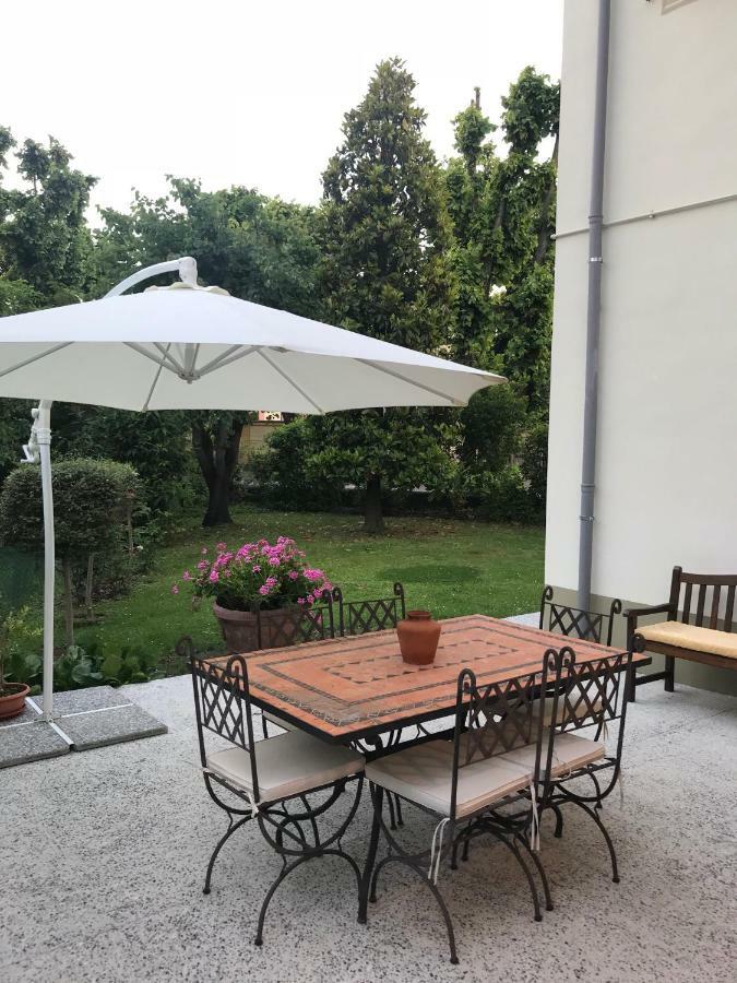Bed and Breakfast La Sosta Fuori Stazione Brescello Exterior foto